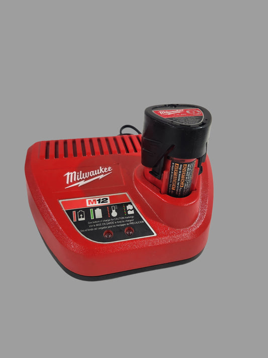 Milwaukee 1.5 BATTERY + CHARGER